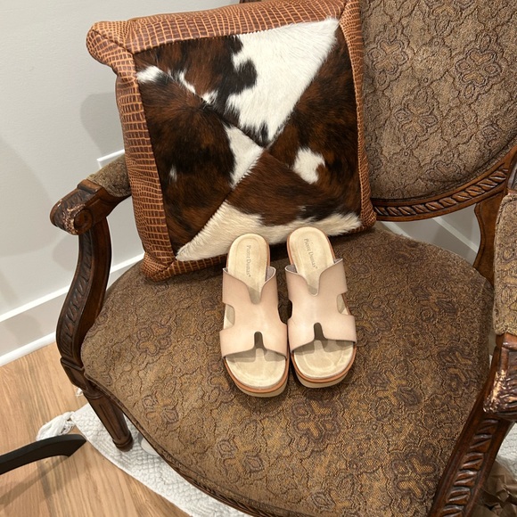 Beautiful Pierre Dumas platform sandals!!!! - Picture 4 of 4